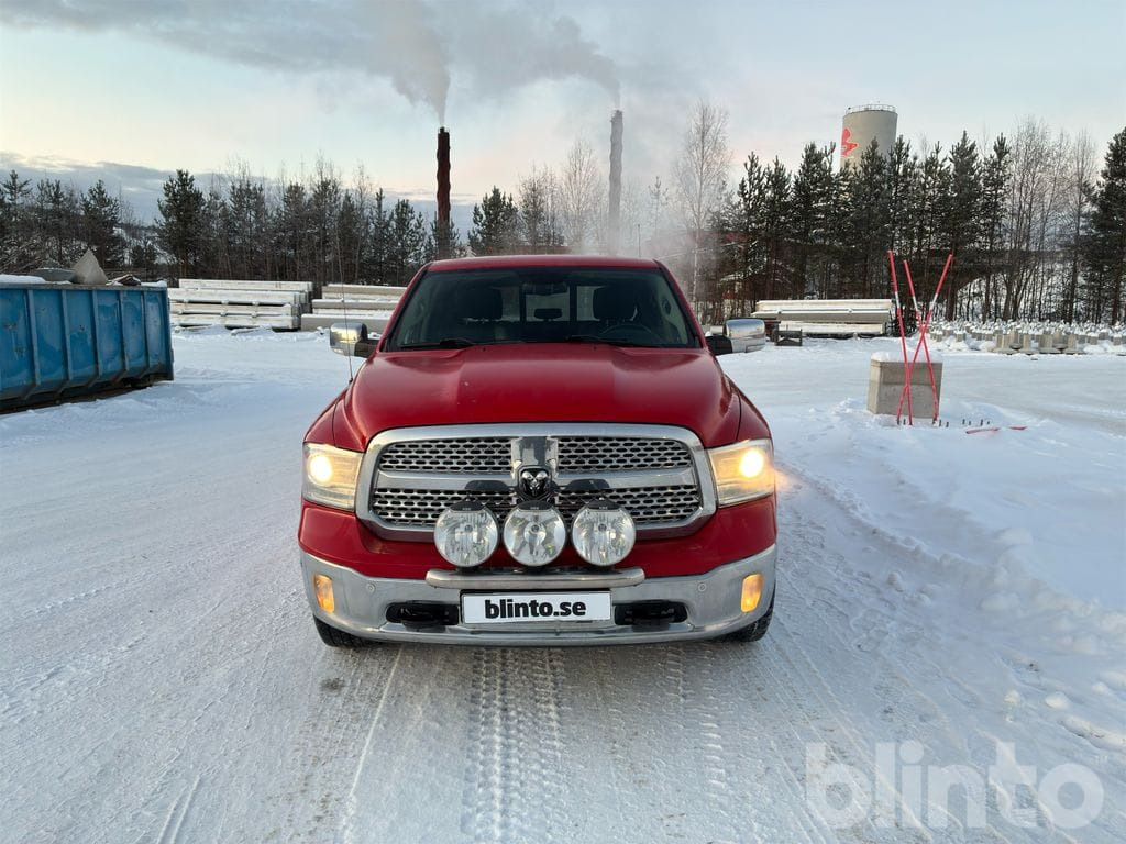 DODGE RAM 1500 - شاحنة البيك أب: صور 2 DODGE RAM 1500 - شاحنة البيك أب: صور 2