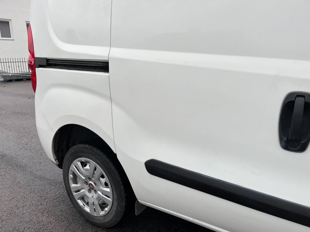 الشاحنات الصغيرة FIAT DOBLO: صور 15 الشاحنات الصغيرة FIAT DOBLO: صور 15