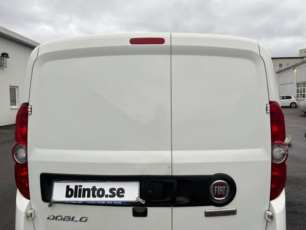 الشاحنات الصغيرة FIAT DOBLO: صور 20 الشاحنات الصغيرة FIAT DOBLO: صور 20