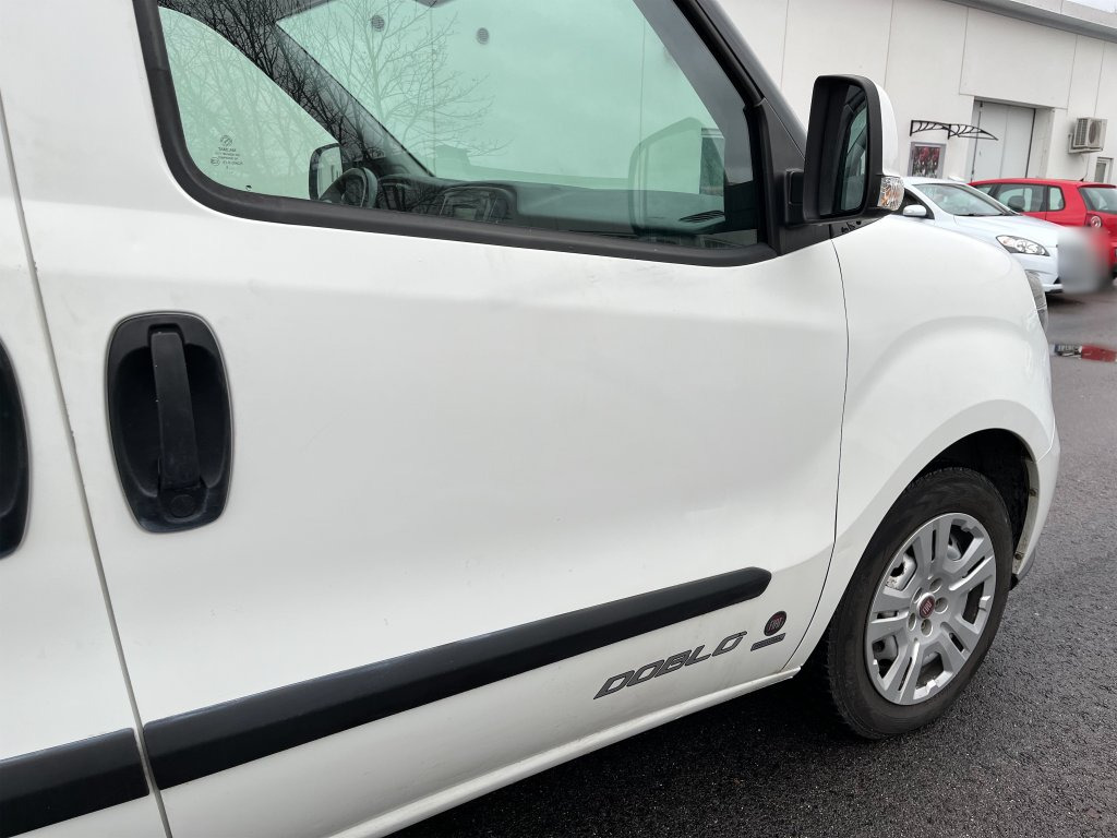 الشاحنات الصغيرة FIAT DOBLO: صور 14 الشاحنات الصغيرة FIAT DOBLO: صور 14