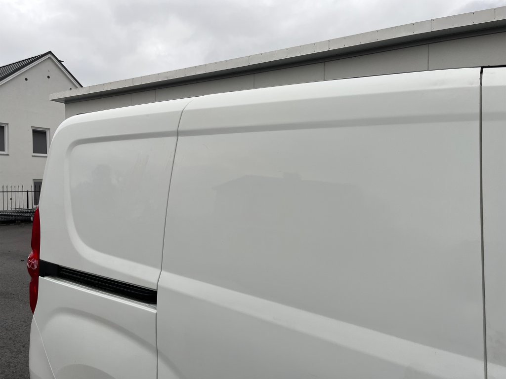 الشاحنات الصغيرة FIAT DOBLO: صور 16 الشاحنات الصغيرة FIAT DOBLO: صور 16