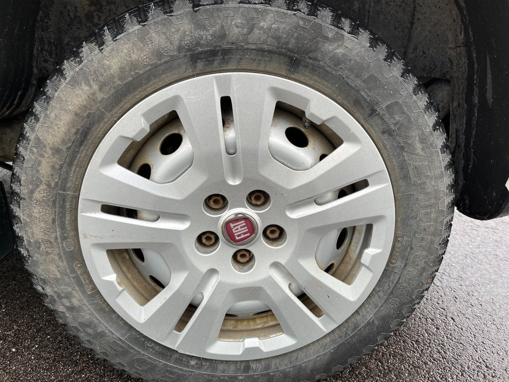 الشاحنات الصغيرة FIAT DOBLO: صور 36 الشاحنات الصغيرة FIAT DOBLO: صور 36