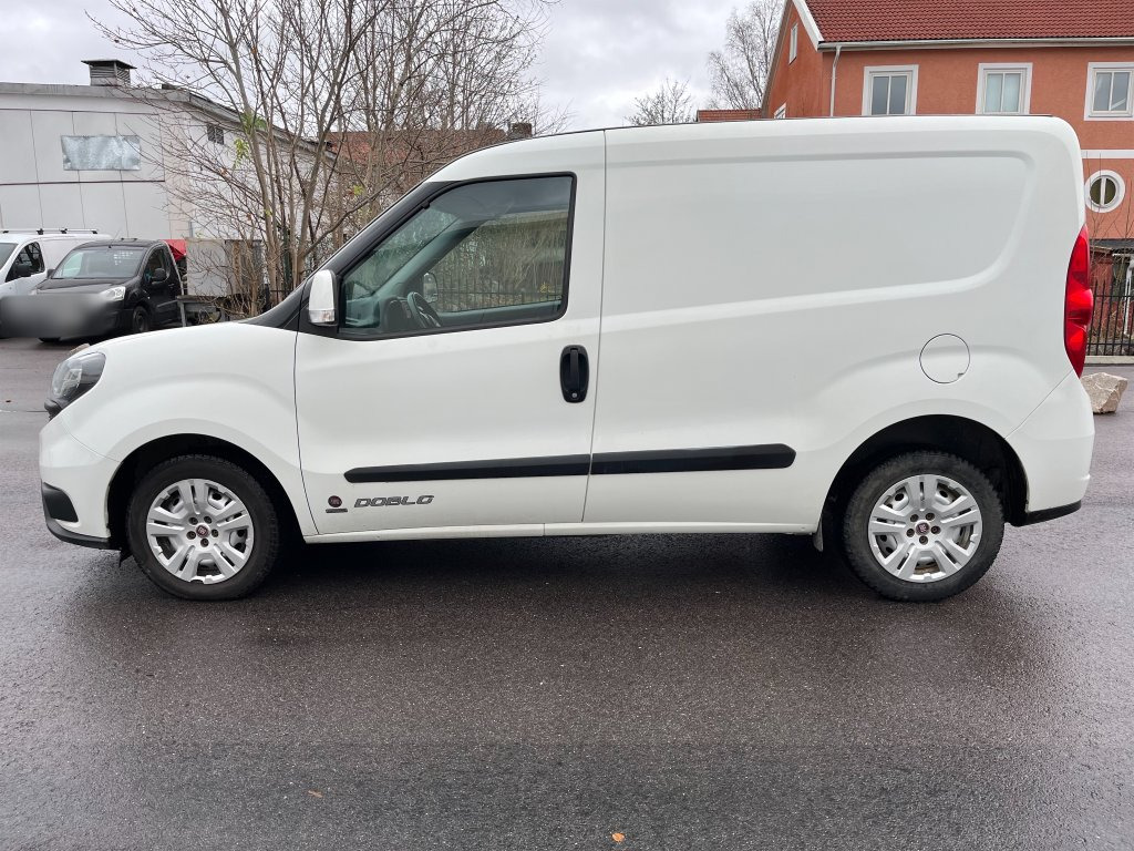 الشاحنات الصغيرة FIAT DOBLO: صور 8 الشاحنات الصغيرة FIAT DOBLO: صور 8