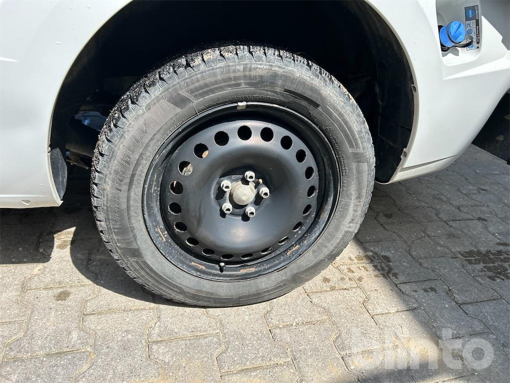 الشاحنات الصغيرة المسطحة Fiat Doblo Work Up (2022): صور 21 الشاحنات الصغيرة المسطحة Fiat Doblo Work Up (2022): صور 21