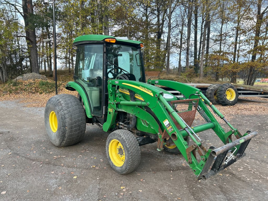 John Deere 4720 med 400X lastare - جرار: صور 3 John Deere 4720 med 400X lastare - جرار: صور 3