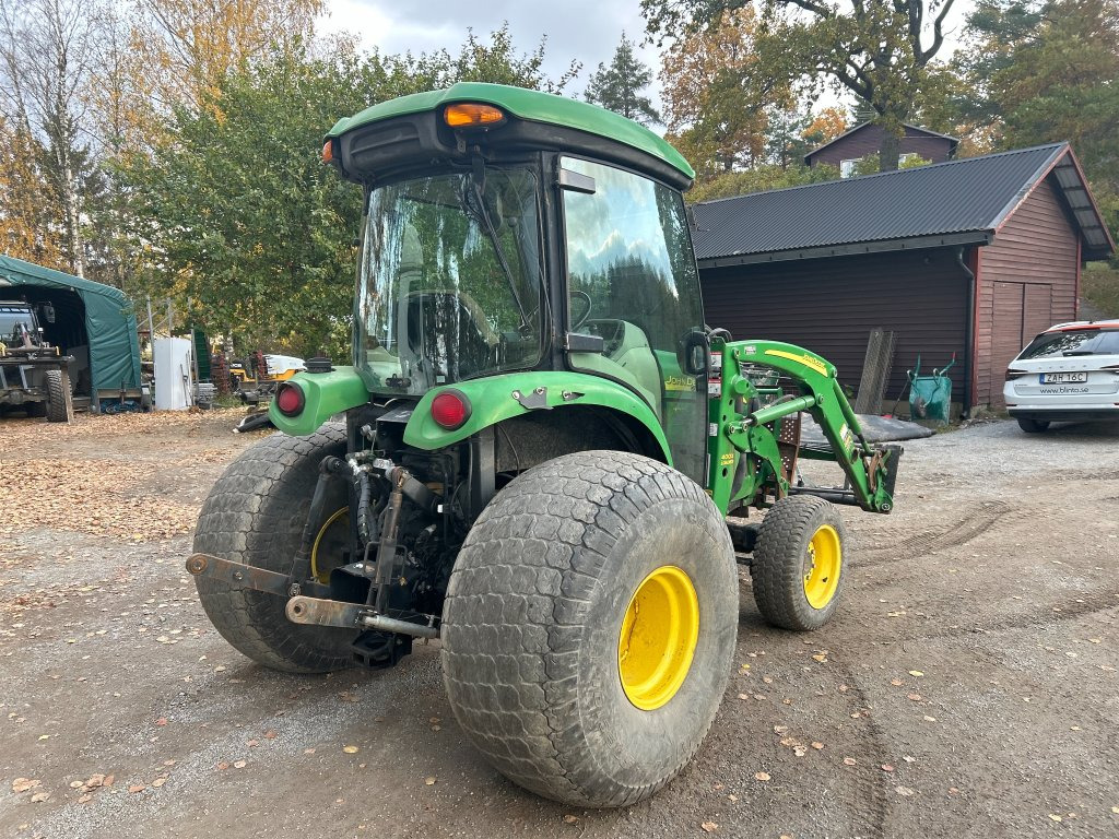 John Deere 4720 med 400X lastare - جرار: صور 5 John Deere 4720 med 400X lastare - جرار: صور 5