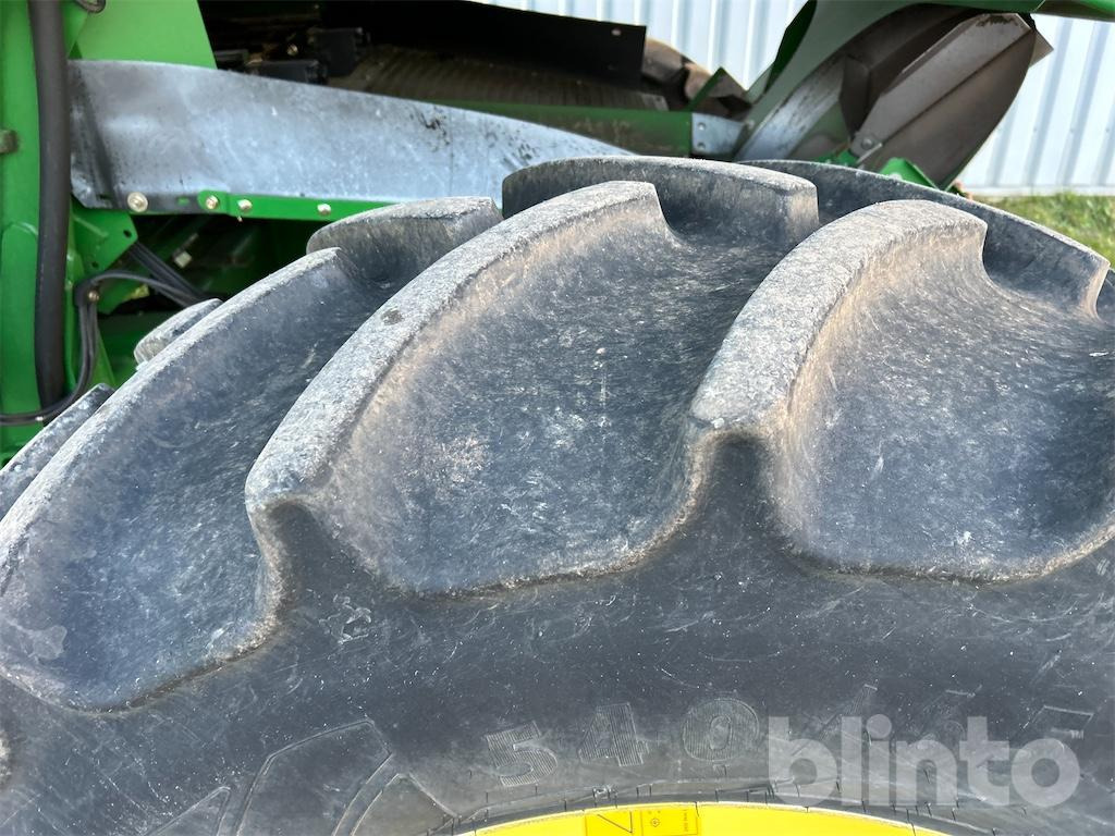 حصادة شاملة John Deere T 560 HM (2010): صور 18