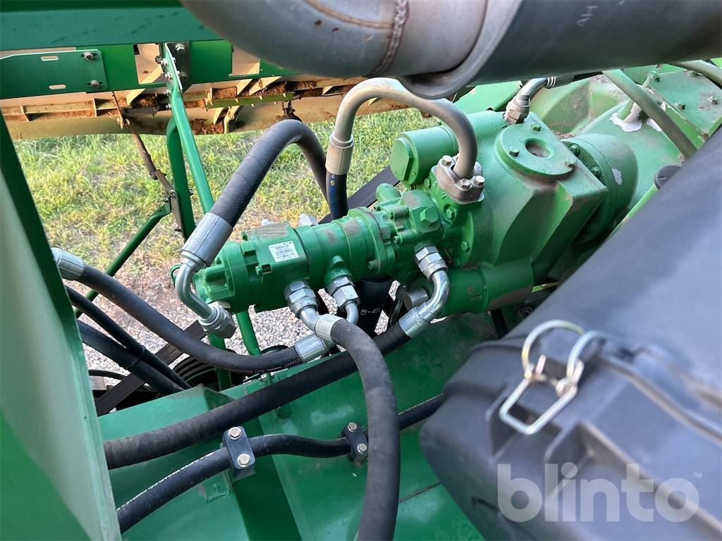 حصادة شاملة John Deere T 560 HM (2010): صور 48