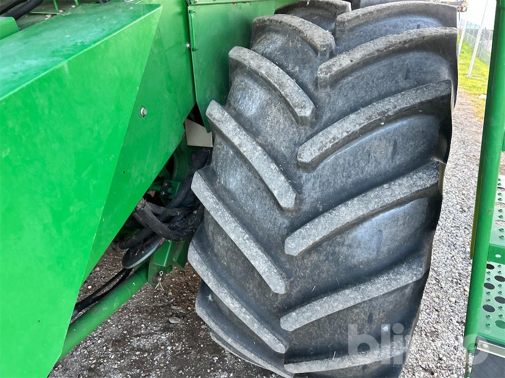 حصادة شاملة John Deere T 560 HM (2010): صور 14