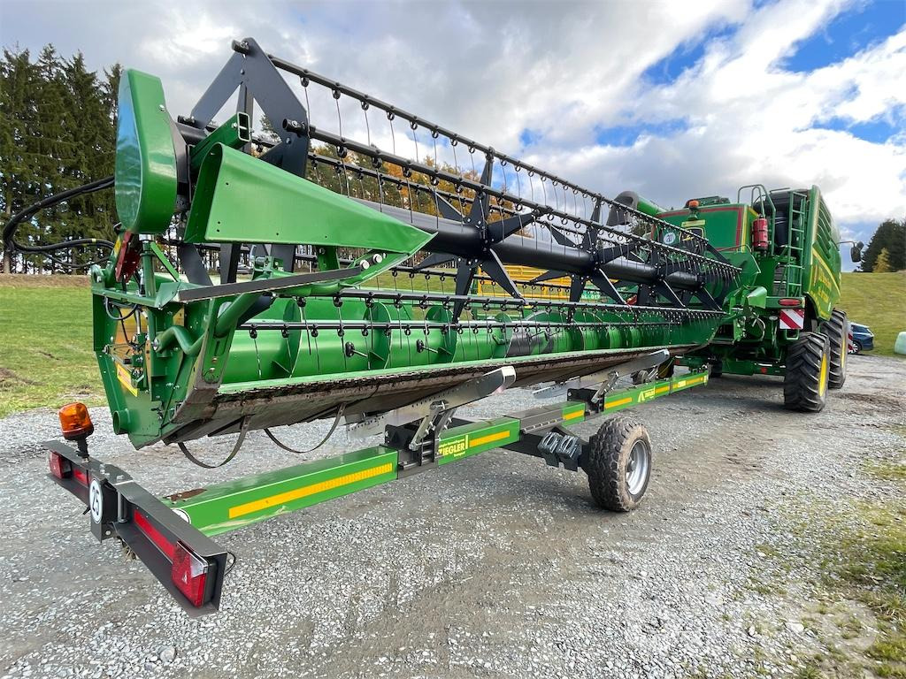 John Deere WT56 T550HM mit 620R (2022) - حصادة شاملة: صور 3 John Deere WT56 T550HM mit 620R (2022) - حصادة شاملة: صور 3