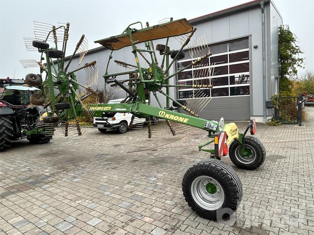 KRONE Swadro TS 680 (2024) - لمّامَة القش: صور 3 KRONE Swadro TS 680 (2024) - لمّامَة القش: صور 3