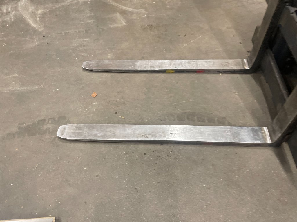 Komatsu - رافعة شوكية: صور 5 Komatsu - رافعة شوكية: صور 5