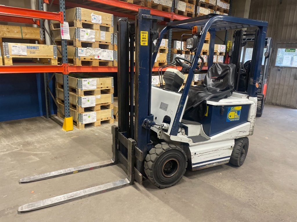 Komatsu - رافعة شوكية: صور 1 Komatsu - رافعة شوكية: صور 1