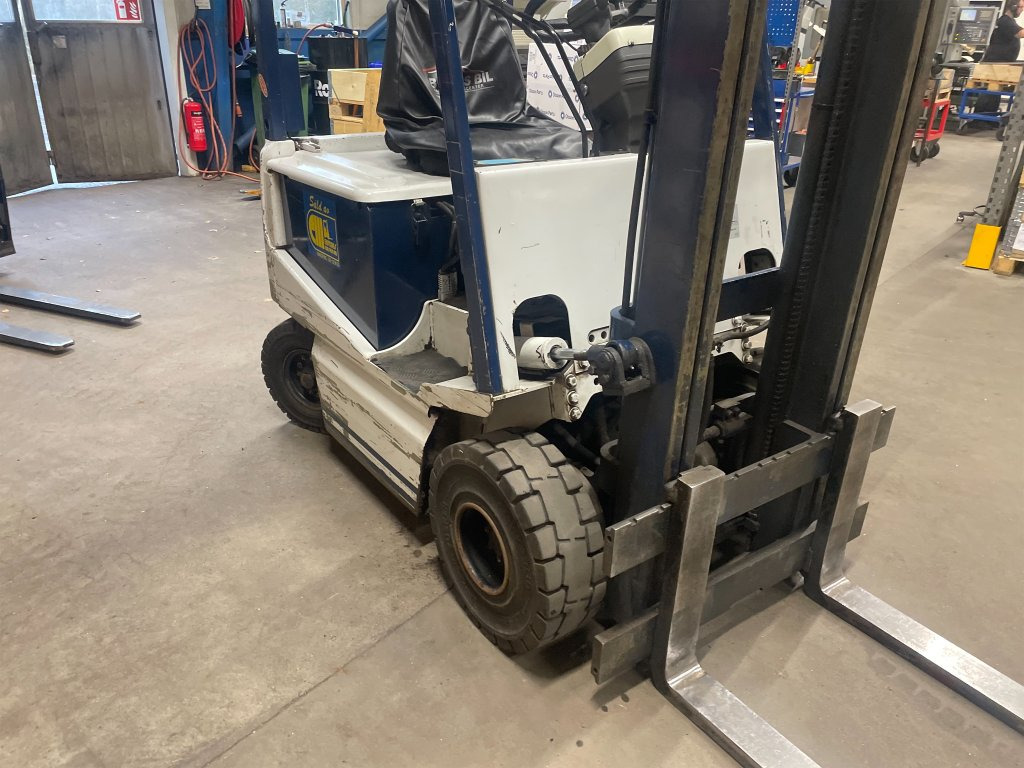 Komatsu - رافعة شوكية: صور 2 Komatsu - رافعة شوكية: صور 2