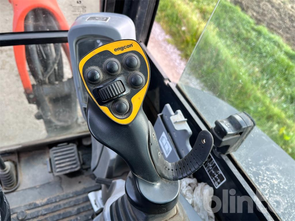 حفارة مصغرة Kubota U27-4 minigrävare: صور 48 حفارة مصغرة Kubota U27-4 minigrävare: صور 48