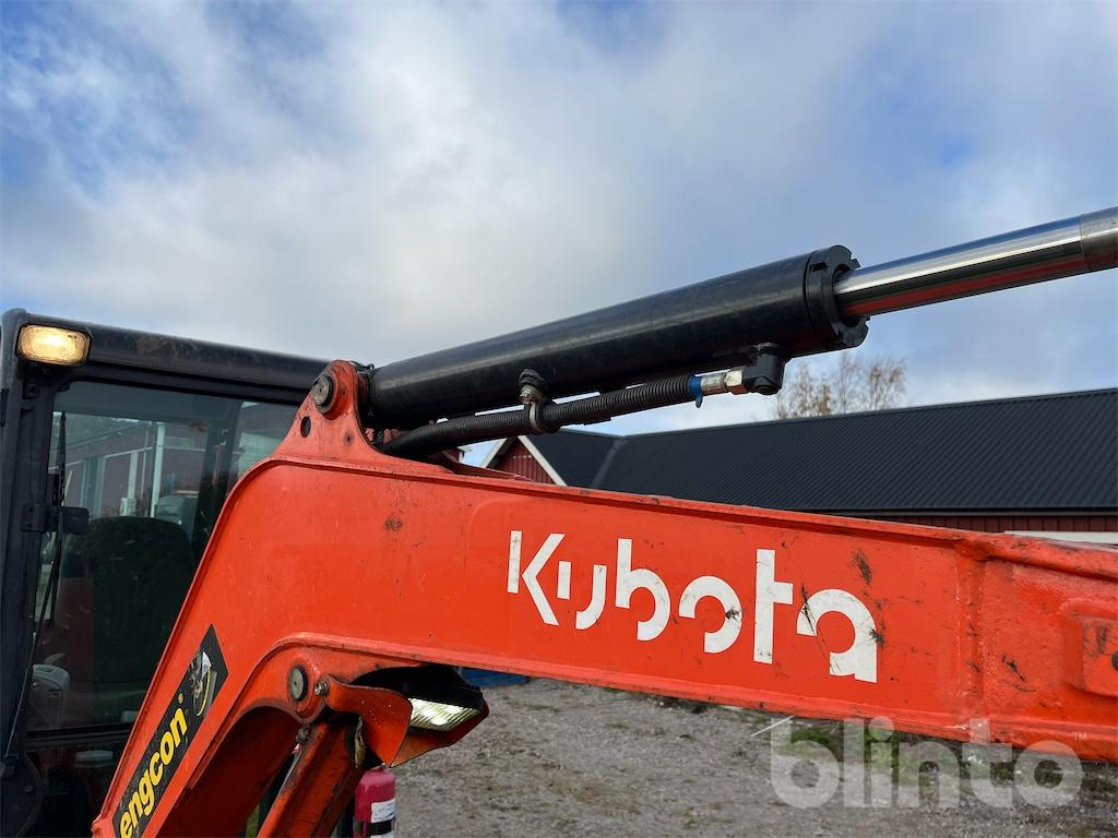 حفارة مصغرة Kubota U27-4 minigrävare: صور 37 حفارة مصغرة Kubota U27-4 minigrävare: صور 37