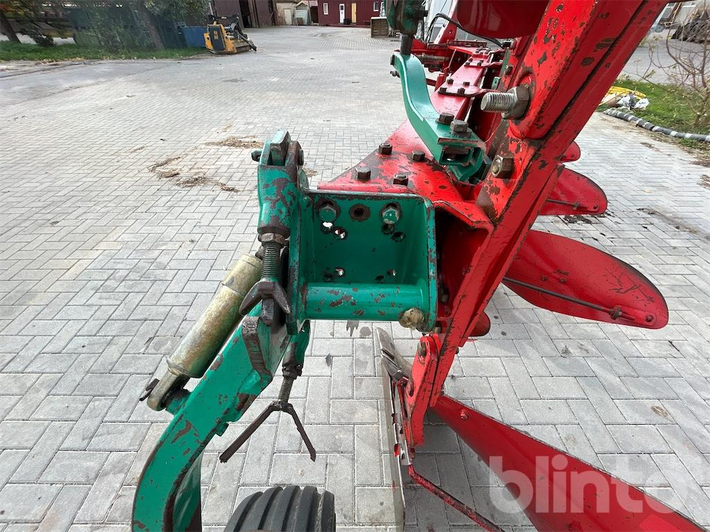 محراث Kverneland LM 100: صور 30