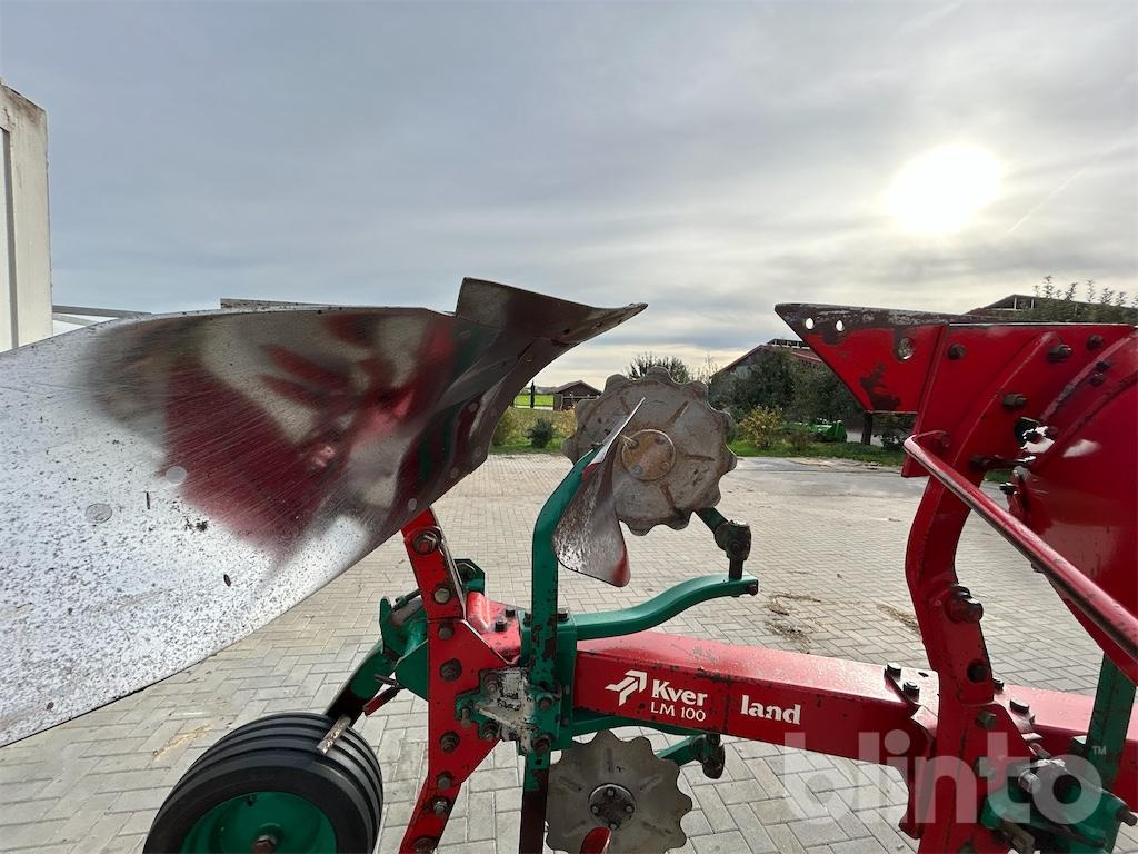 محراث Kverneland LM 100: صور 13