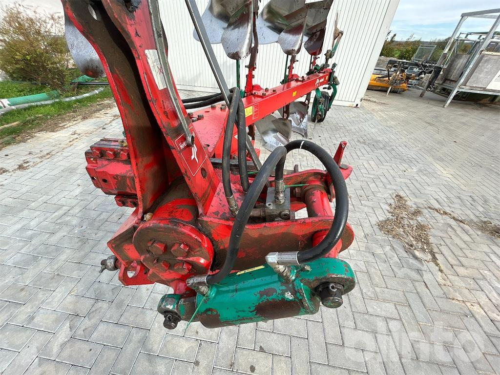 محراث Kverneland LM 100: صور 36
