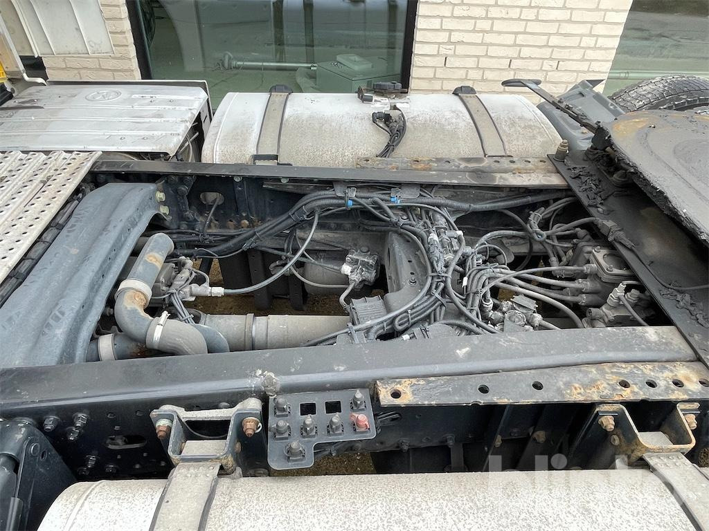 شاحنة جرار MAN TGX 18.460 (2018): صور 16