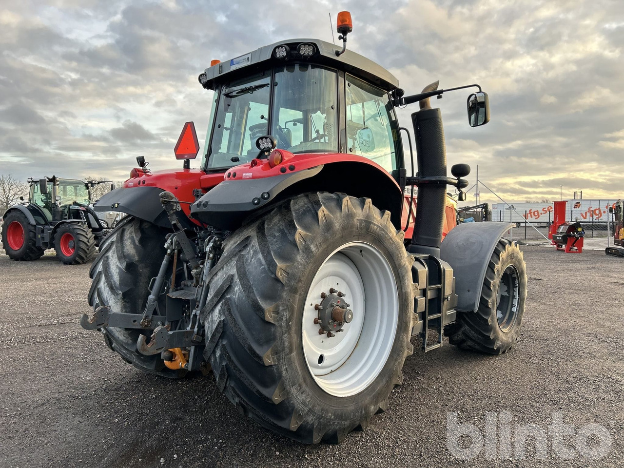 MASSEY FERGUSON - جرار: صور 5 MASSEY FERGUSON - جرار: صور 5