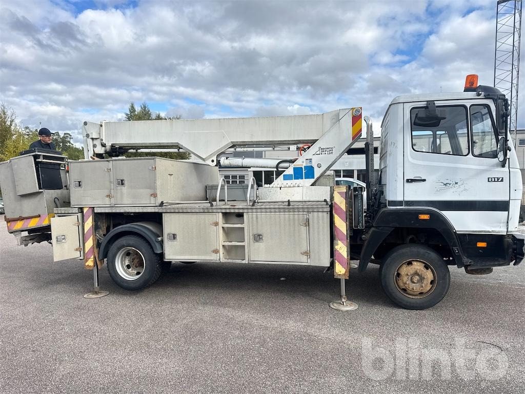 MERCEDES BENZ 817 - مصاعد الازدهار محمولة على شاحنة: صور 4 MERCEDES BENZ 817 - مصاعد الازدهار محمولة على شاحنة: صور 4