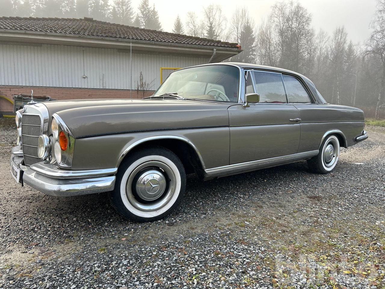 Mercedes Benz 220 SE B C - سيارة: صور 1 Mercedes Benz 220 SE B C - سيارة: صور 1