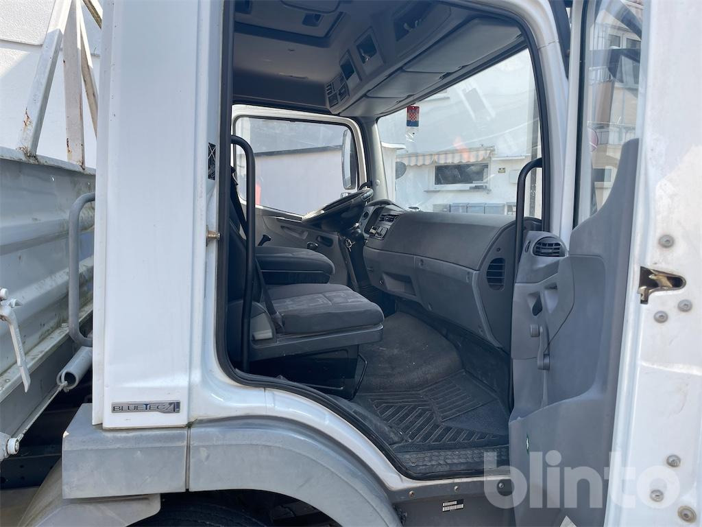 قلابات Mercedes Benz Atego (2008): صور 46