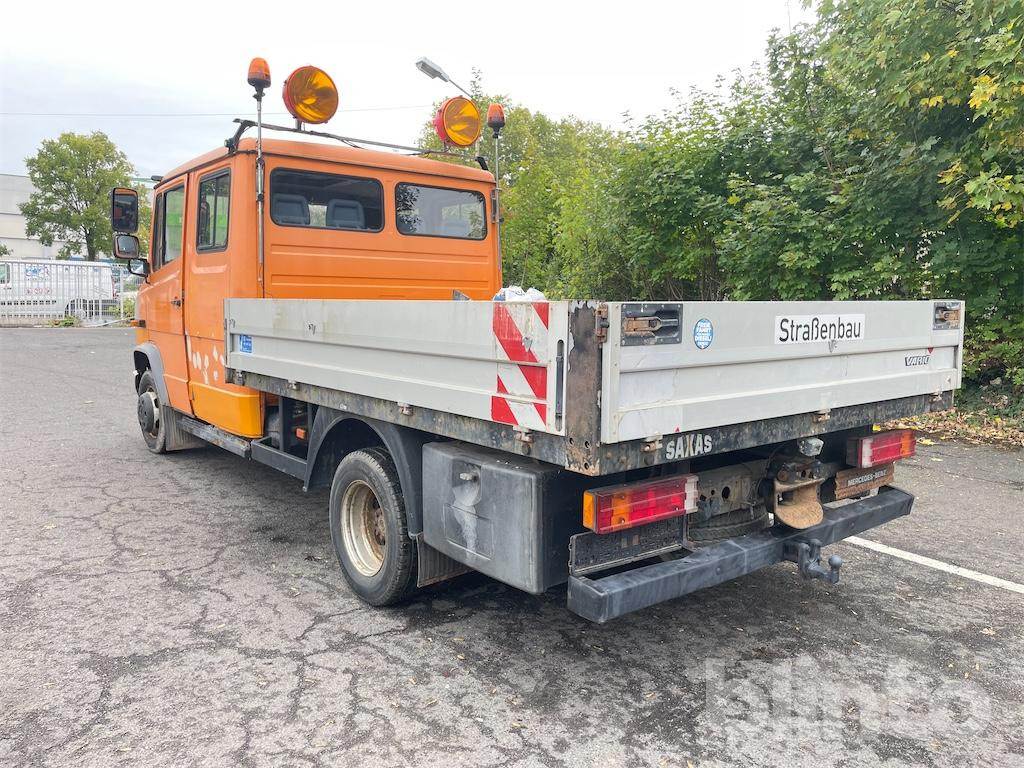 Mercedes Benz Vario 614 D - الشاحنات الصغيرة المسطحة, الشاحنات الصغيرة كابينة مزدوجة: صور 4 Mercedes Benz Vario 614 D - الشاحنات الصغيرة المسطحة, الشاحنات الصغيرة كابينة مزدوجة: صور 4