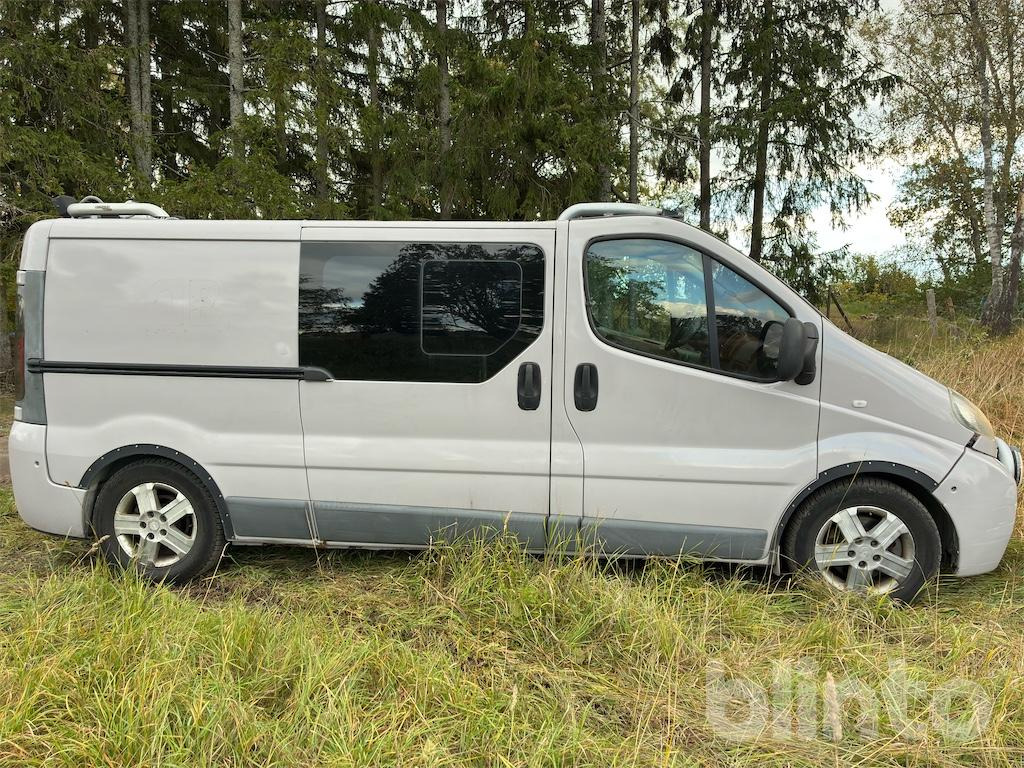 OPEL VIVARO VAN F7BDB6 - الشاحنات الصغيرة: صور 5 OPEL VIVARO VAN F7BDB6 - الشاحنات الصغيرة: صور 5
