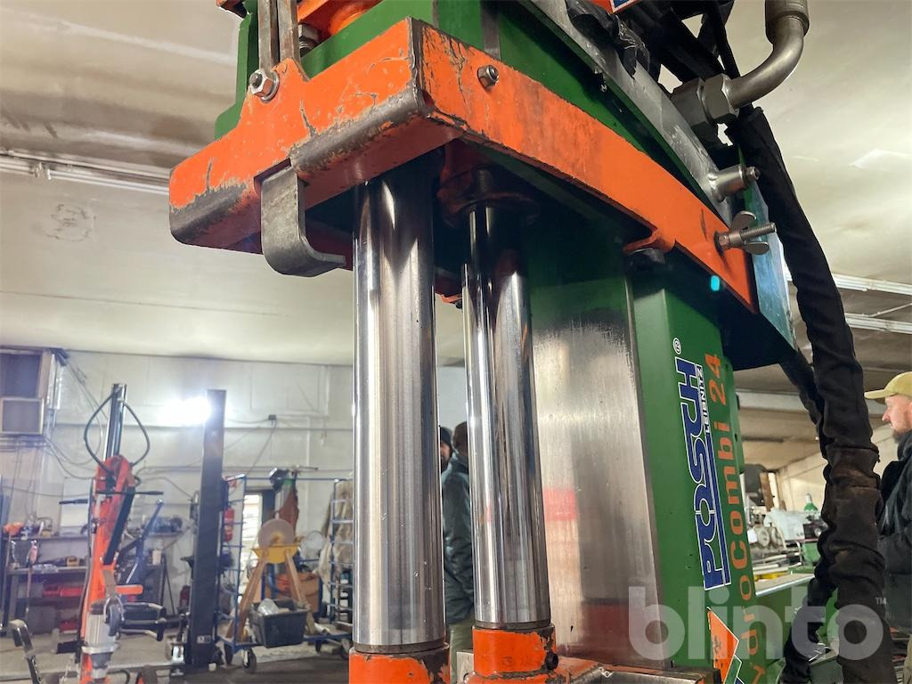 آلة تقطيع الخشب Posch Hydo Combi 24 (2012): صور 26 آلة تقطيع الخشب Posch Hydo Combi 24 (2012): صور 26