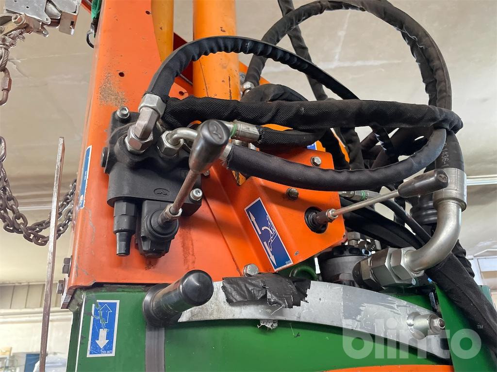 آلة تقطيع الخشب Posch Hydo Combi 24 (2012): صور 28 آلة تقطيع الخشب Posch Hydo Combi 24 (2012): صور 28