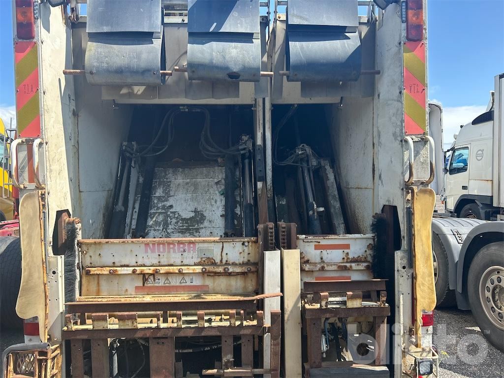 SCANIA P94DB4X2LA230 - شاحنة القمامة: صور 5 SCANIA P94DB4X2LA230 - شاحنة القمامة: صور 5