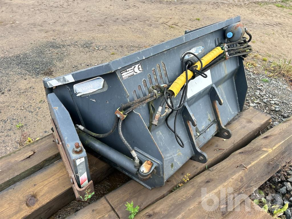 Snowstar SLK 1400 - بكت شيول: صور 5 Snowstar SLK 1400 - بكت شيول: صور 5