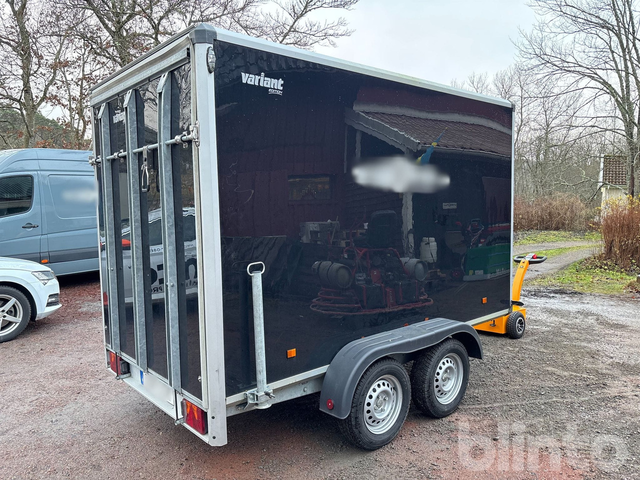 VARIANT - بصندوق مغلق مقطورة: صور 2 VARIANT - بصندوق مغلق مقطورة: صور 2