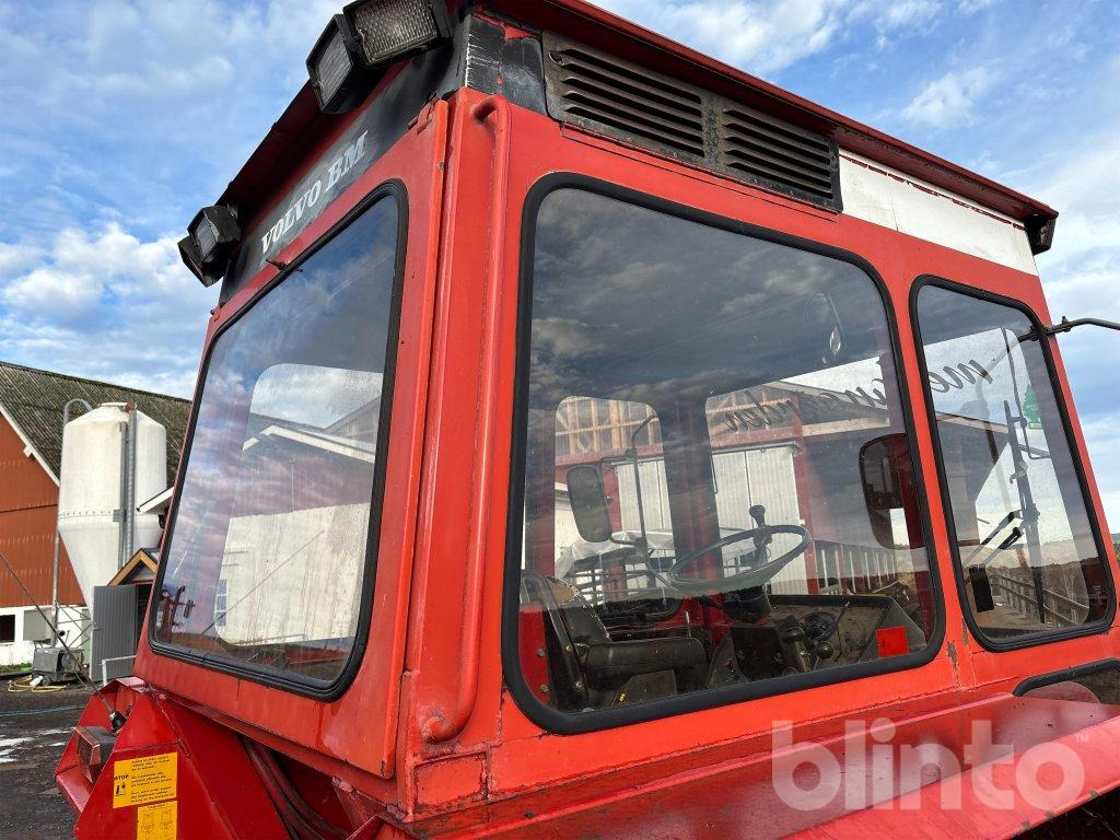 جرار VOLVO BM 2650: صور 43