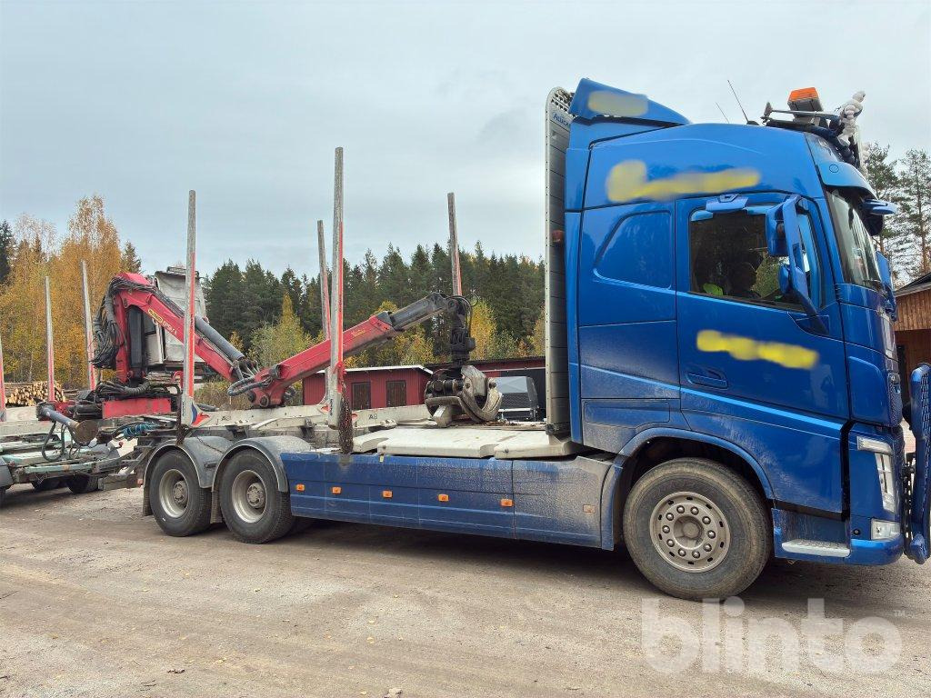 VOLVO FH 64R - شاحنة قطع الأشجار, شاحنة كرين: صور 4 VOLVO FH 64R - شاحنة قطع الأشجار, شاحنة كرين: صور 4