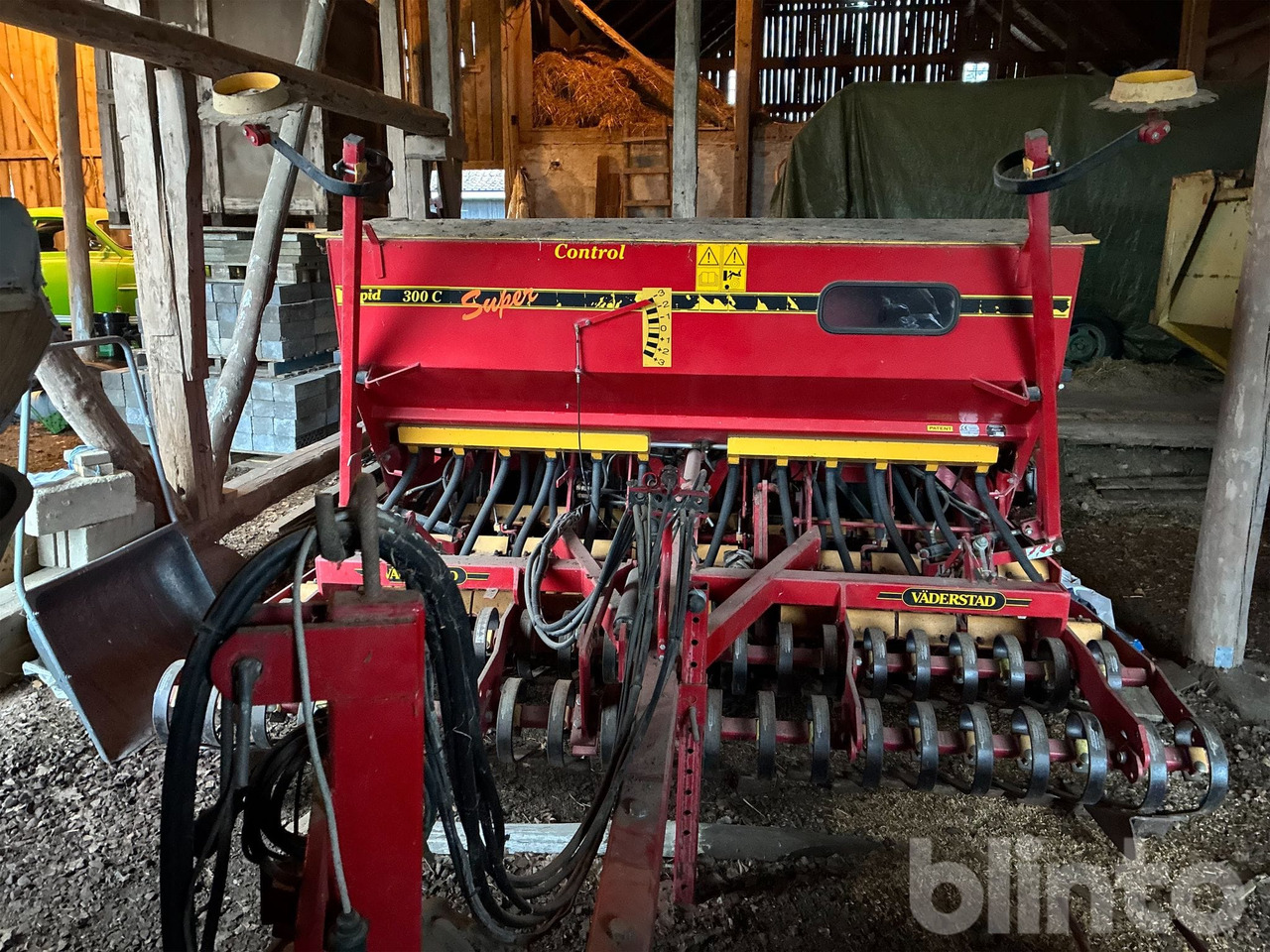 Väderstad Rapid 300C CB - معدات بذار: صور 2 Väderstad Rapid 300C CB - معدات بذار: صور 2