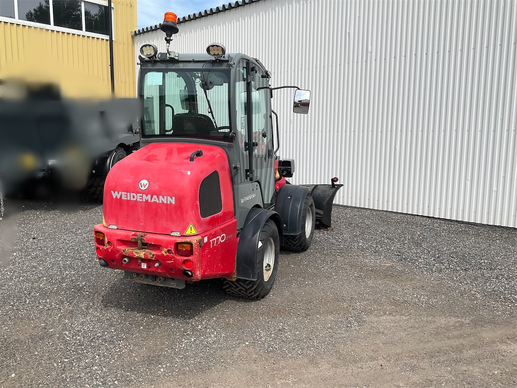 Weidemann 1770 cx50 - اللودر بعجل: صور 4 Weidemann 1770 cx50 - اللودر بعجل: صور 4