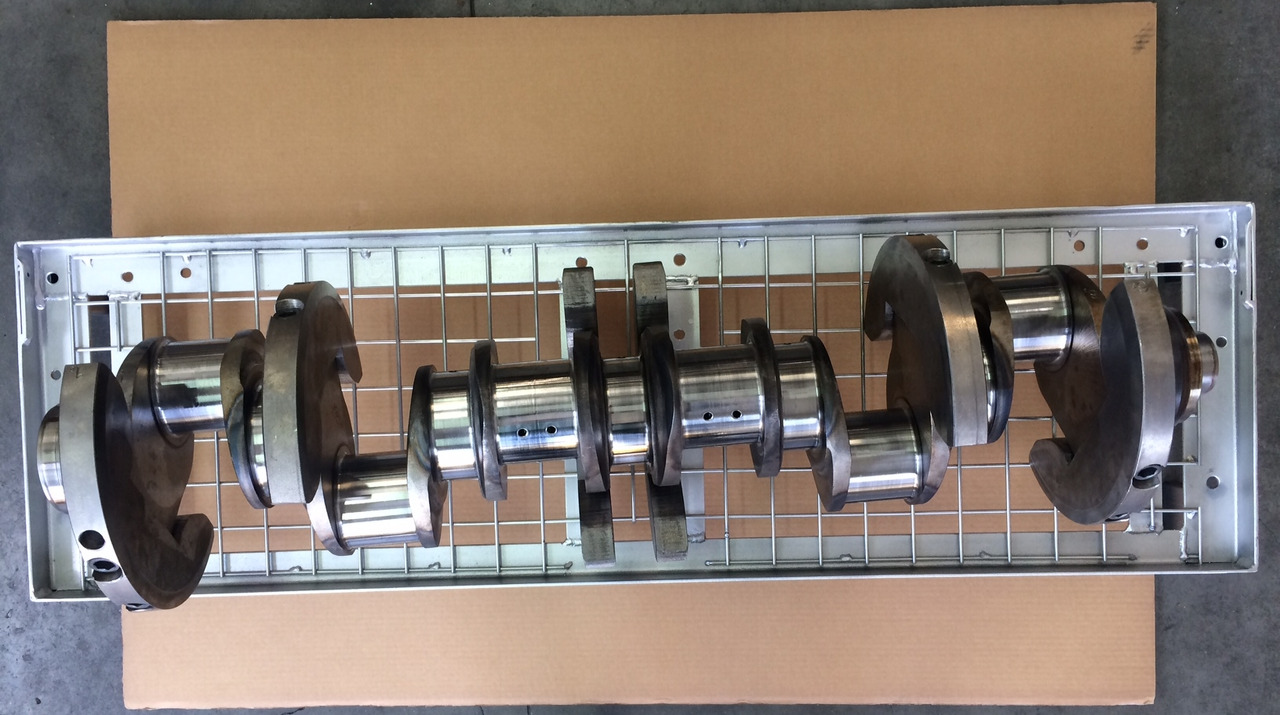 ALBERO MOTORE MAN D2842 - V12 - العمود المرفقي: صور 5 ALBERO MOTORE MAN D2842 - V12 - العمود المرفقي: صور 5