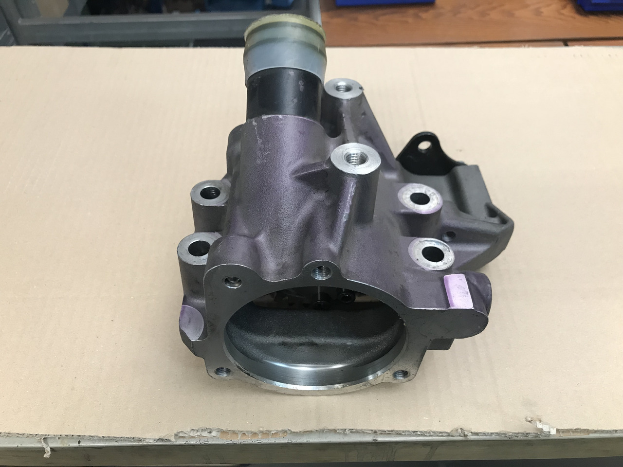 CARCASSA RIDUTTORE ASSEMBLAGGIO POMPA CARBURANTE ALTA PRESSIONE MAN 51385075020 - مضخات الوقود - شاحنة: صور 3 CARCASSA RIDUTTORE ASSEMBLAGGIO POMPA CARBURANTE ALTA PRESSIONE MAN 51385075020 - مضخات الوقود - شاحنة: صور 3