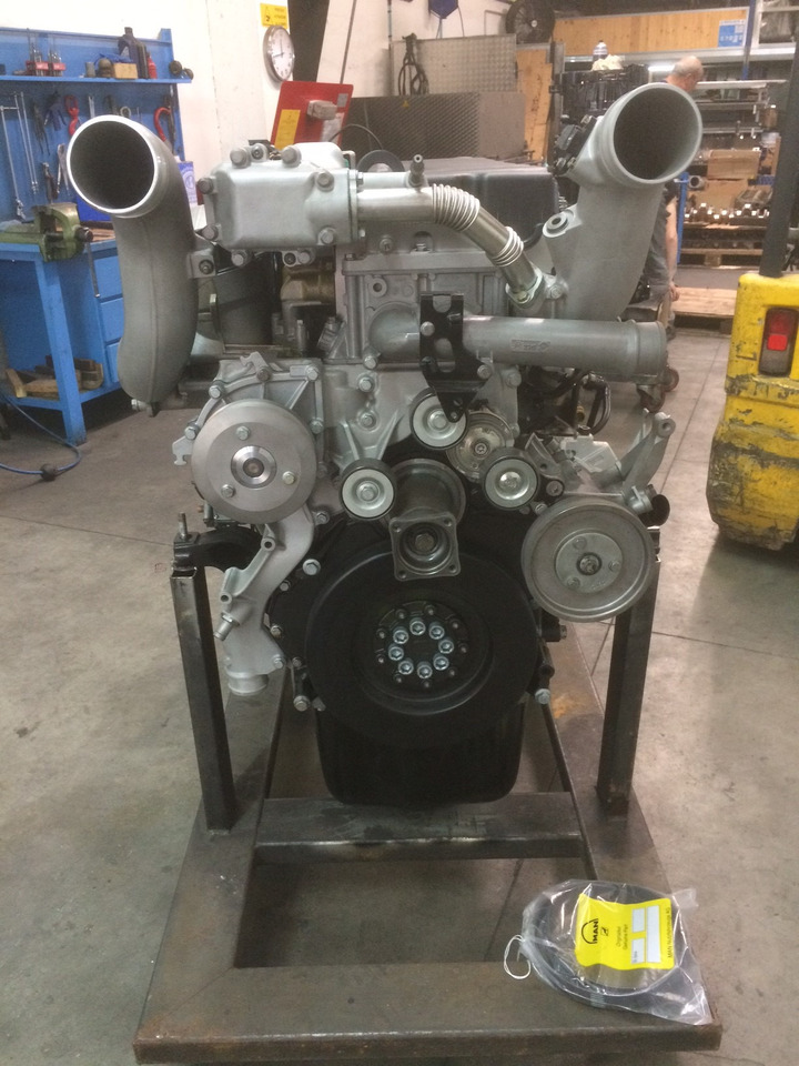 MOTORE MAN D2066LF36 - المحرك: صور 4 MOTORE MAN D2066LF36 - المحرك: صور 4