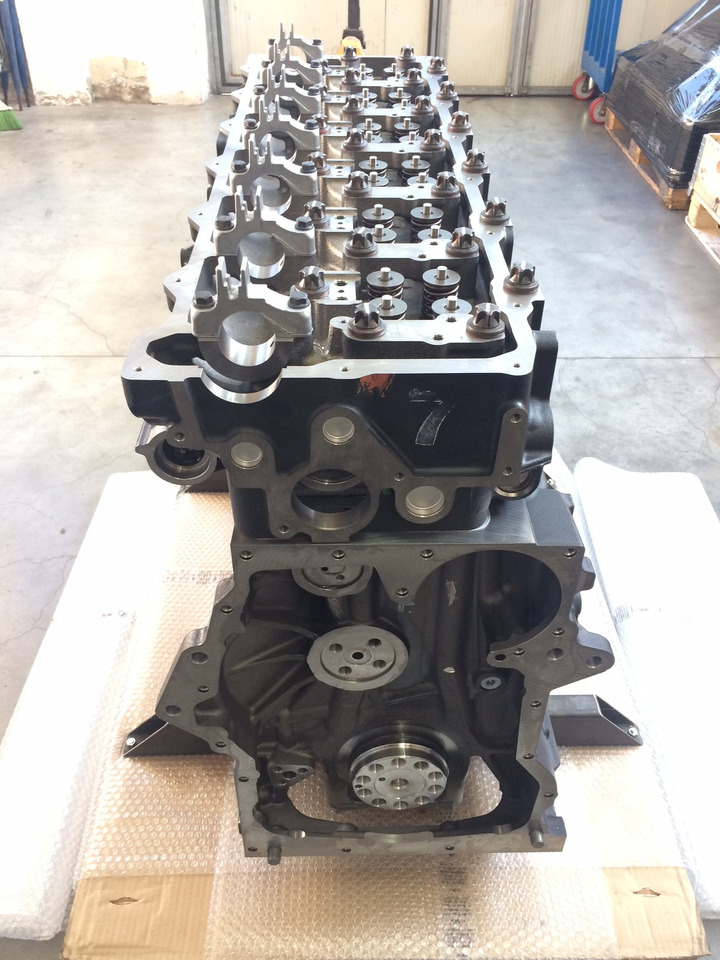 MOTORE MAN D2676 LOH36 - 460CV - EURO 6 - MOTORE AUTOBUS VERTICALE - المحرك - حافلة: صور 3 MOTORE MAN D2676 LOH36 - 460CV - EURO 6 - MOTORE AUTOBUS VERTICALE - المحرك - حافلة: صور 3