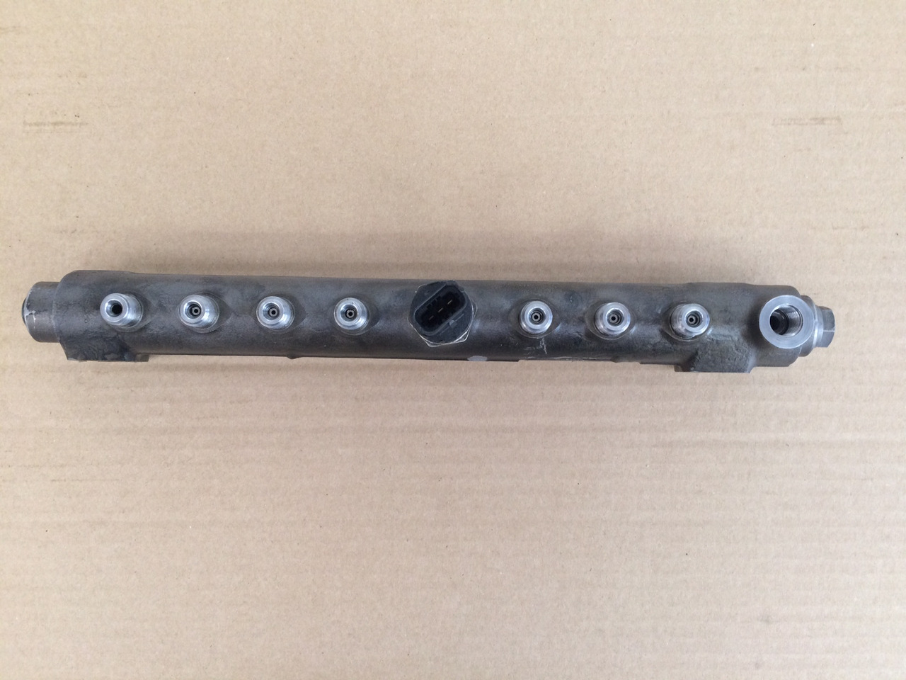 TUBO PRESSIONE COMMON RAIL MAN 51103116063 - نظام الوقود: صور 4 TUBO PRESSIONE COMMON RAIL MAN 51103116063 - نظام الوقود: صور 4