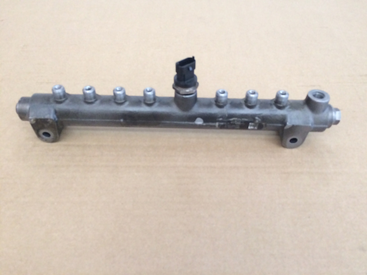 TUBO PRESSIONE COMMON RAIL MAN 51103116063 - نظام الوقود: صور 3 TUBO PRESSIONE COMMON RAIL MAN 51103116063 - نظام الوقود: صور 3