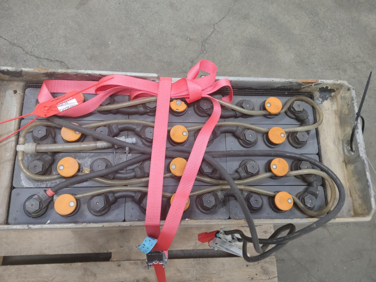 Avb 24V465AH - البطارية - معدات المناولة: صور 3 Avb 24V465AH - البطارية - معدات المناولة: صور 3