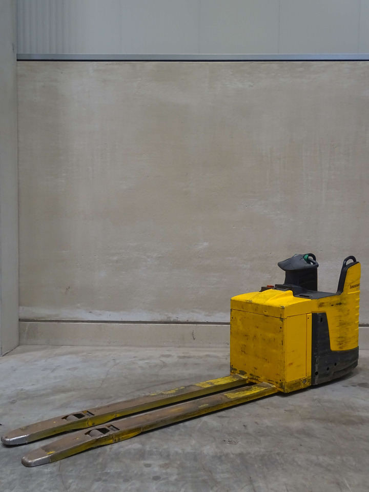 Jungheinrich ERE225/2400MM - معدات الرفع منخفض المستوى: صور 1 Jungheinrich ERE225/2400MM - معدات الرفع منخفض المستوى: صور 1
