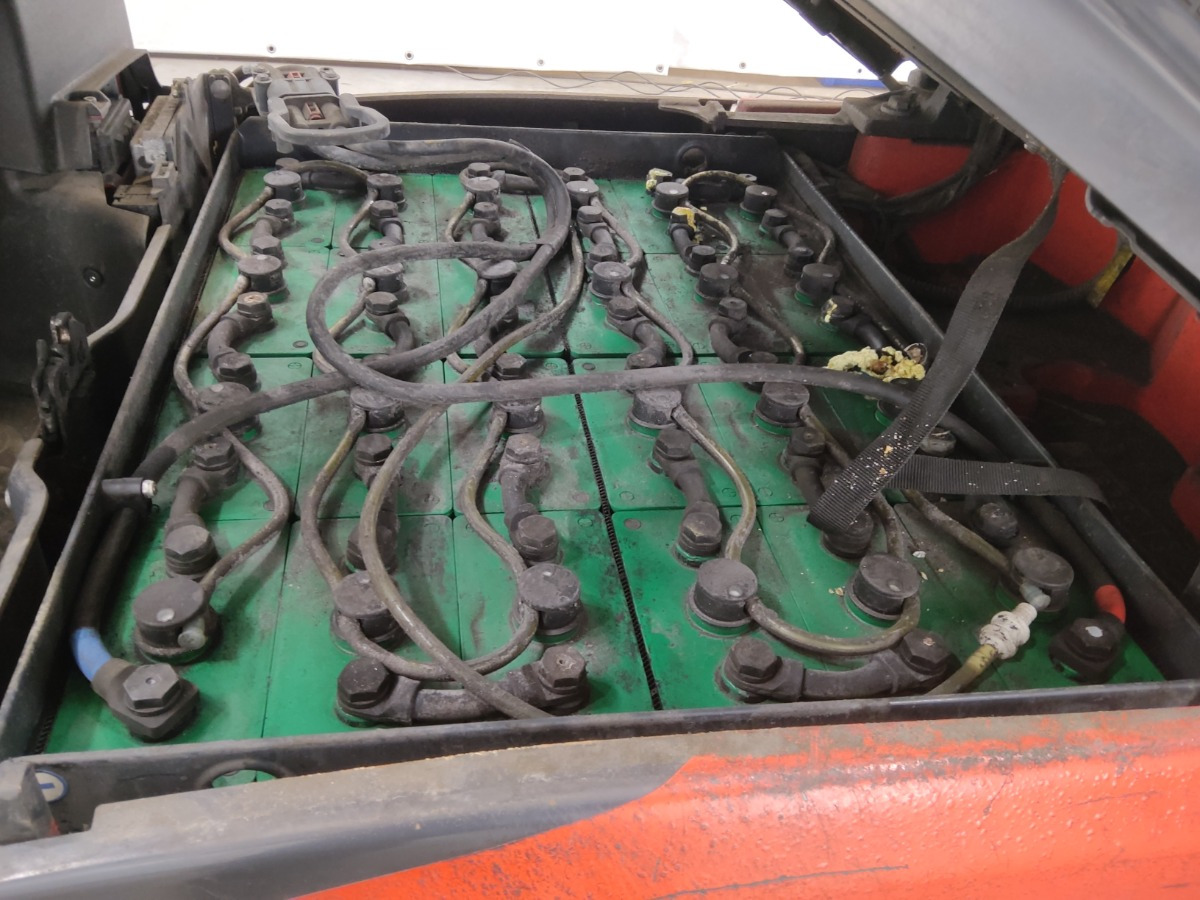 Linde E16-02 - رافعة شوكية كهربائية: صور 4 Linde E16-02 - رافعة شوكية كهربائية: صور 4