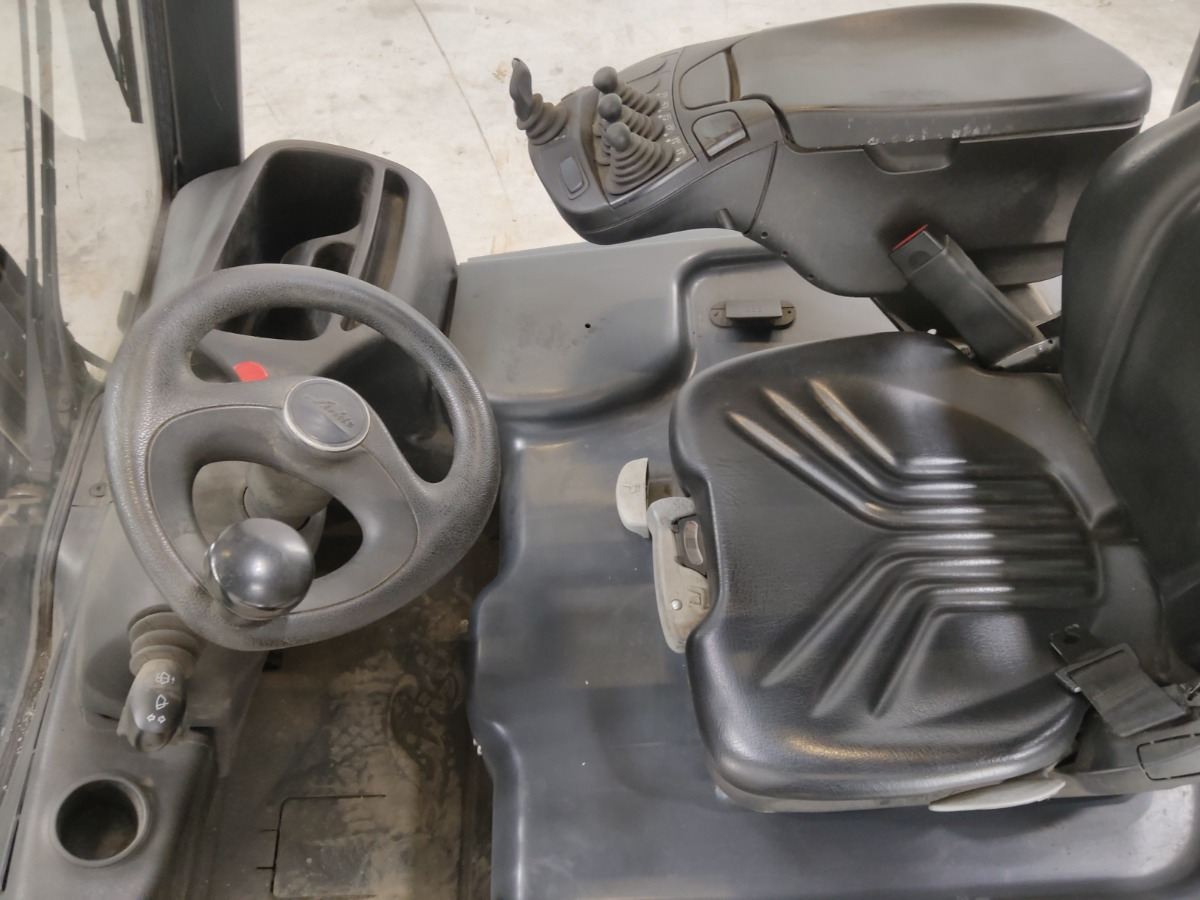 Linde E16-02 - رافعة شوكية كهربائية: صور 3 Linde E16-02 - رافعة شوكية كهربائية: صور 3