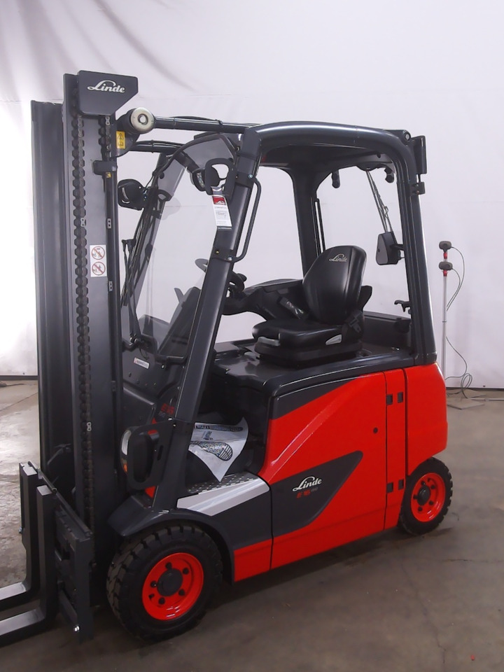 Linde E16PH-02 - رافعة شوكية كهربائية: صور 1 Linde E16PH-02 - رافعة شوكية كهربائية: صور 1